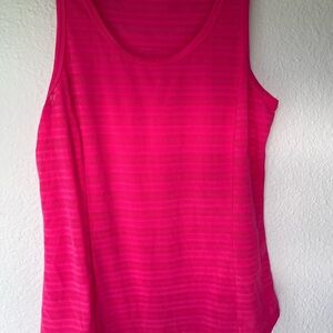 Chic Fuchsia Sleeveless Tank Top